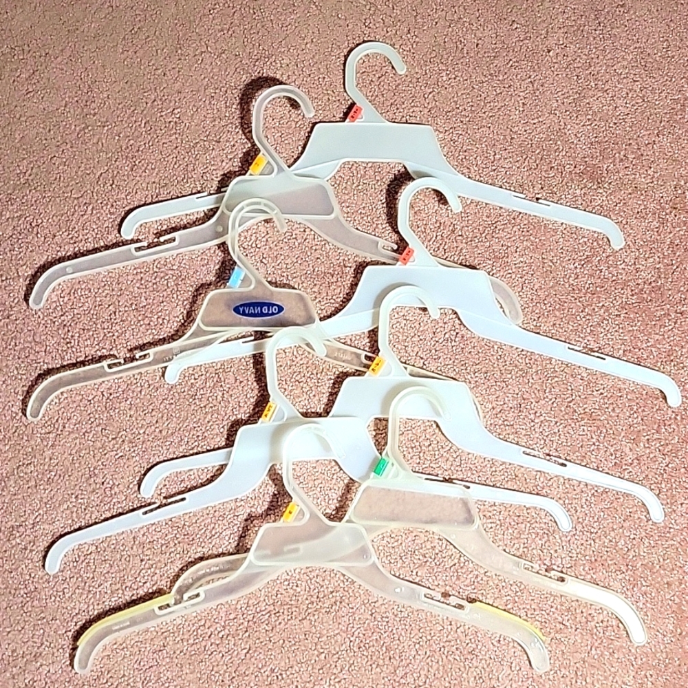🔥10/$15 8 Hangers